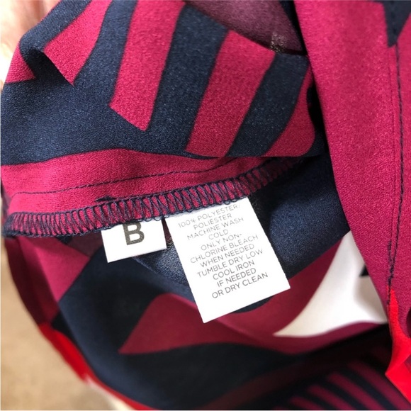 NWOT loft multi color slit sleeve blouse size small - Picture 5 of 11